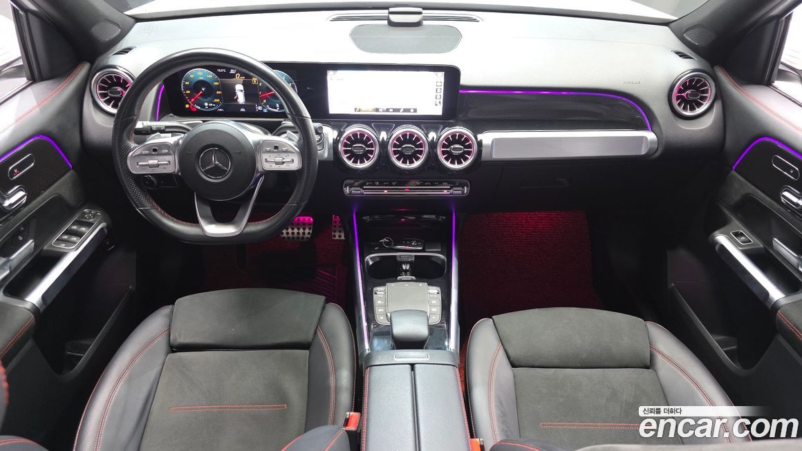 Mercedes-Benz GLB-Class 2023