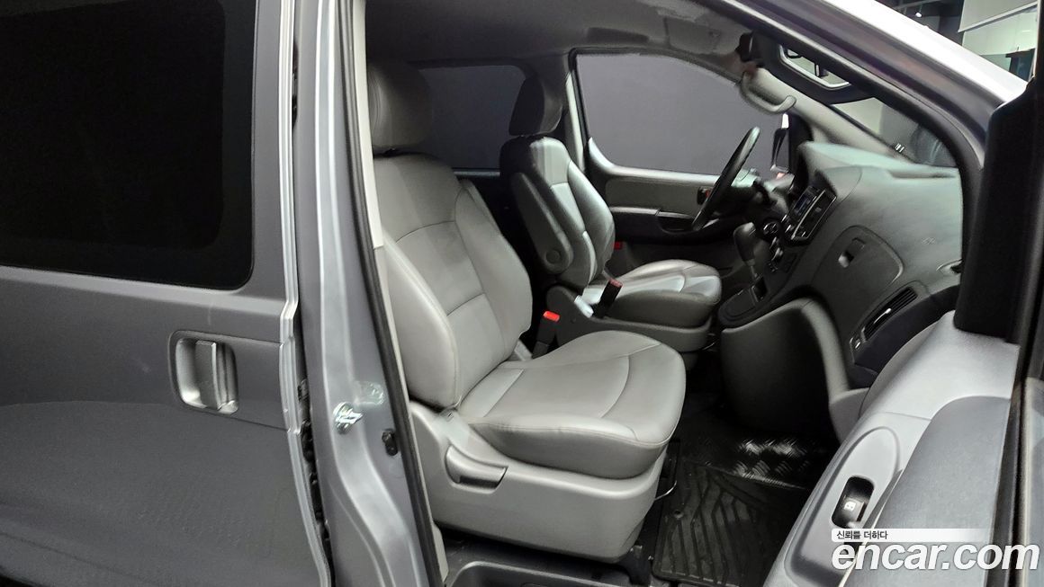 Hyundai Starex 2021