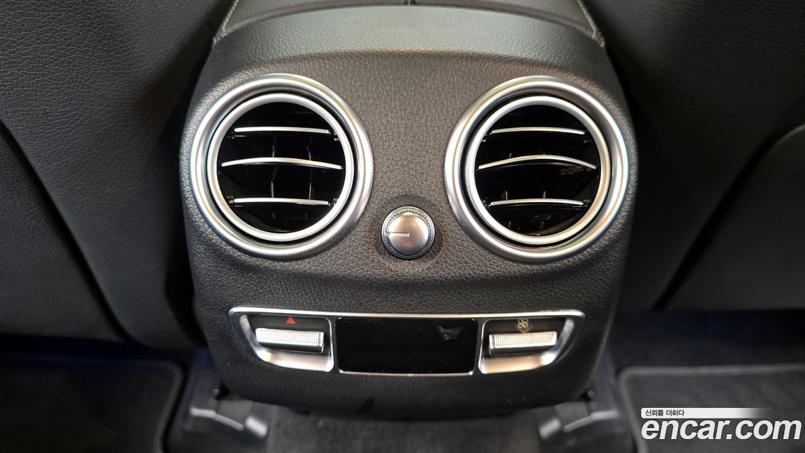 Mercedes-Benz EQC 2020