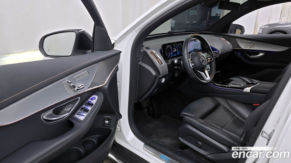 Mercedes-Benz EQC 2020