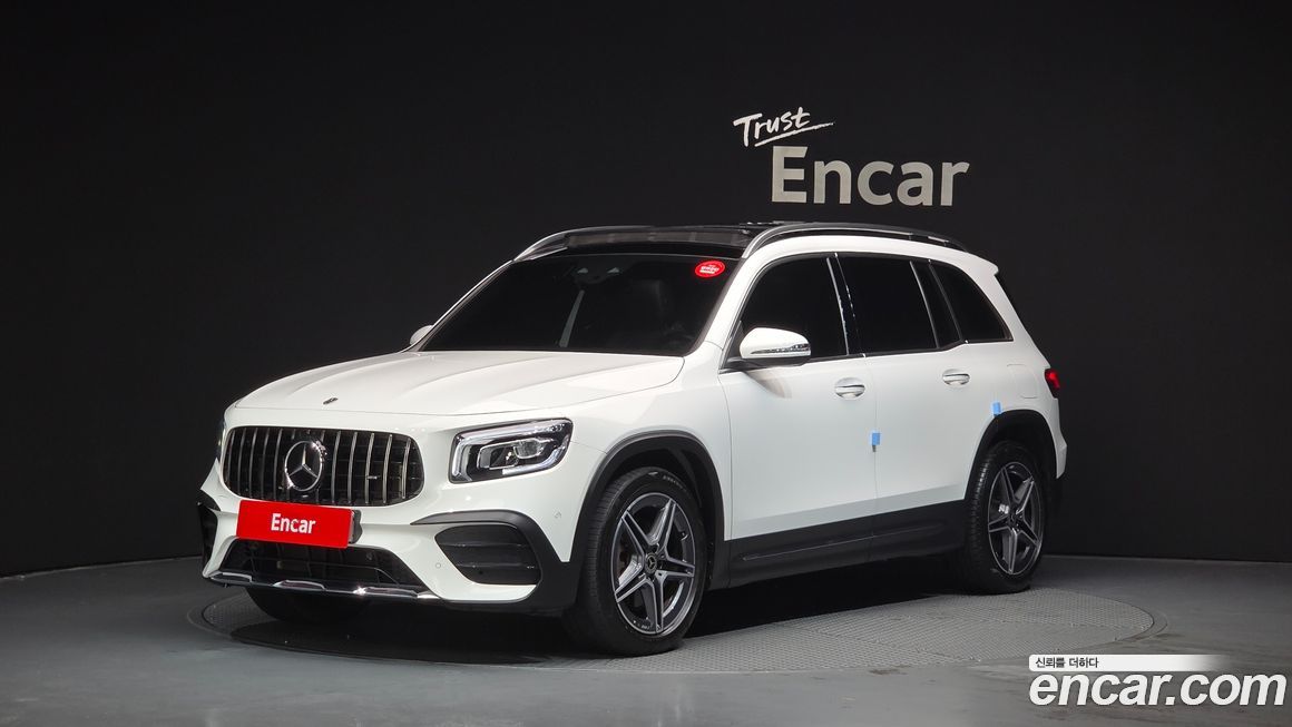 Mercedes-Benz GLB-Class 2023