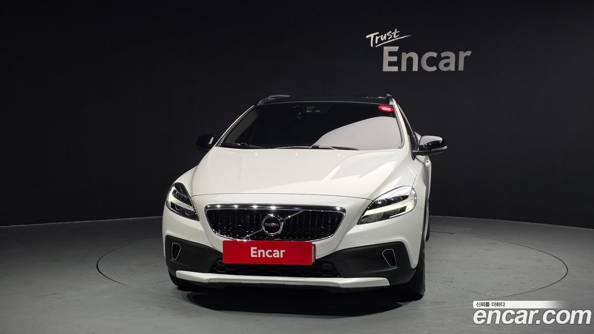 Volvo V40 2019