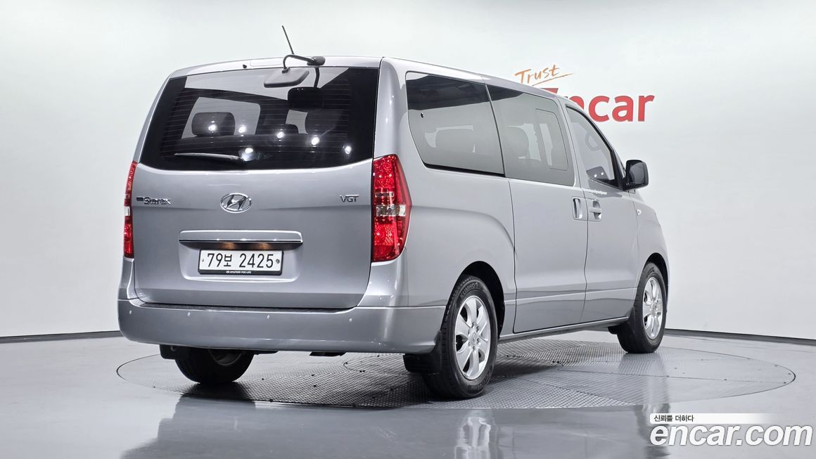 Hyundai Starex 2019