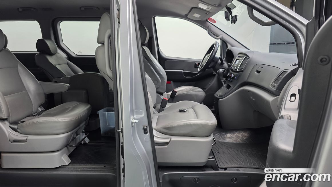 Hyundai Starex 2019