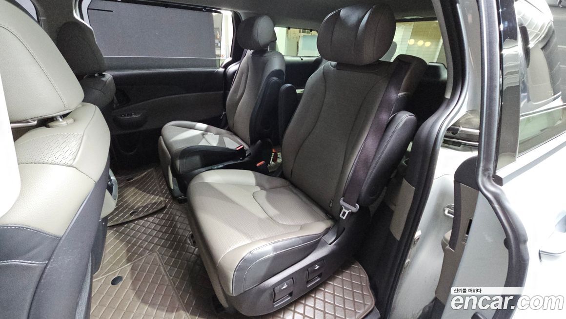 Kia Canival 2024