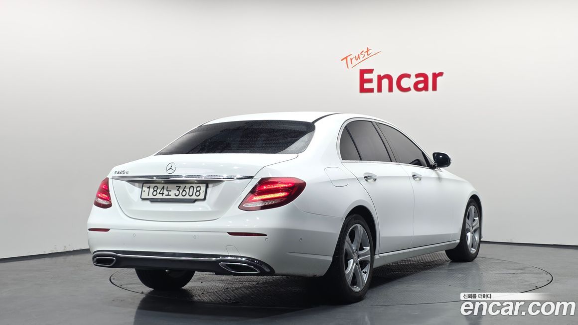 Mercedes-Benz E-Class 2017