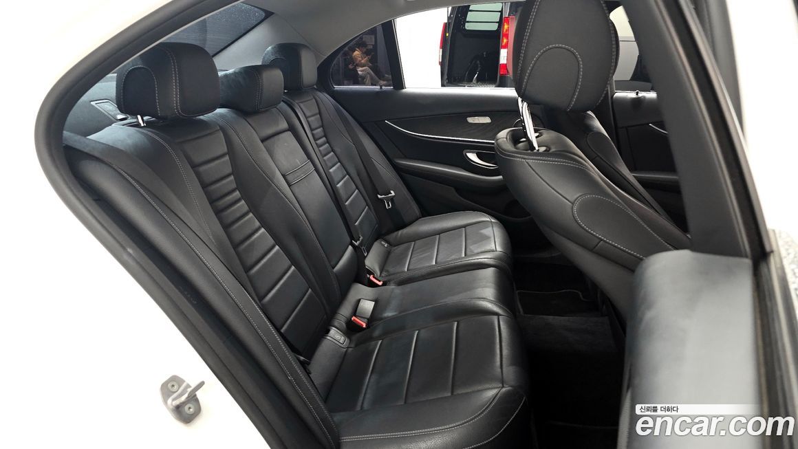 Mercedes-Benz E-Class 2017