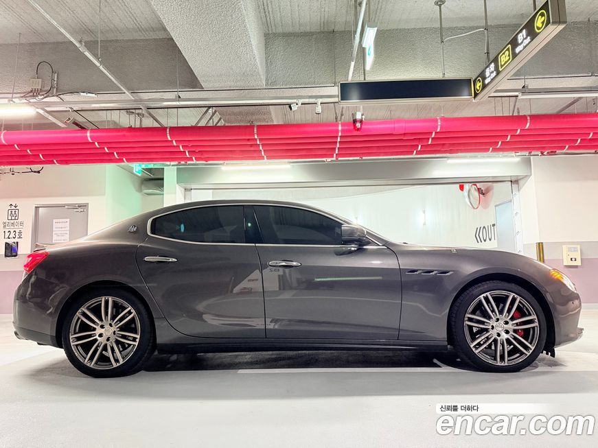 Maserati Ghibli 2016