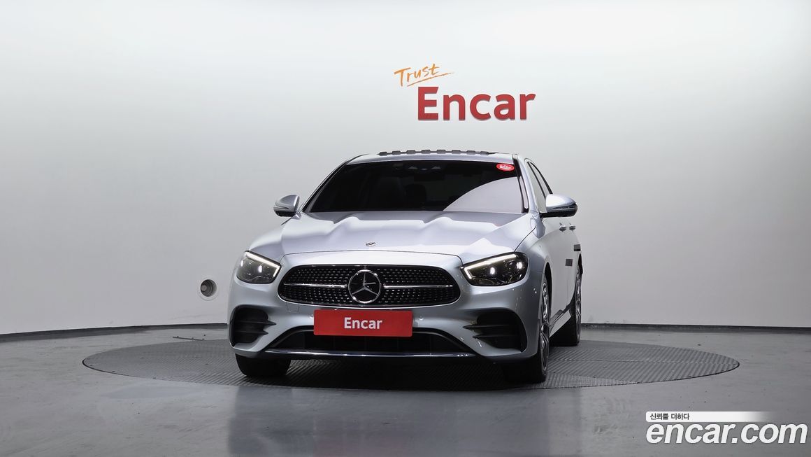 Mercedes-Benz E-Class 2022