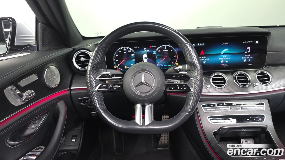 Mercedes-Benz E-Class 2022