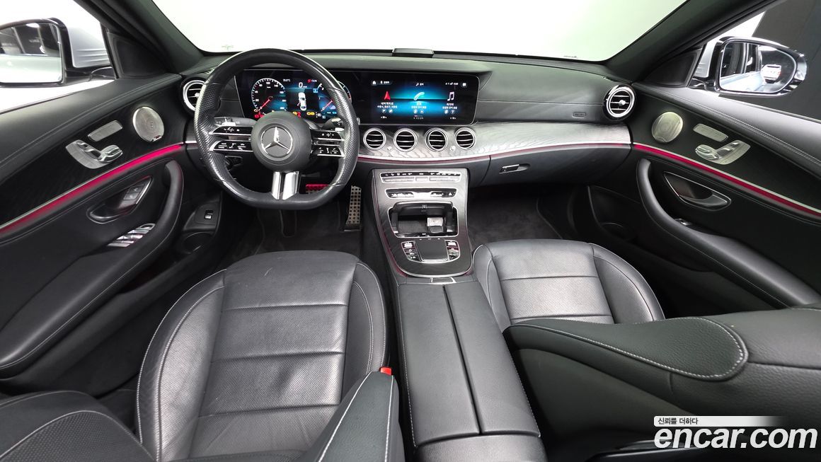 Mercedes-Benz E-Class 2022