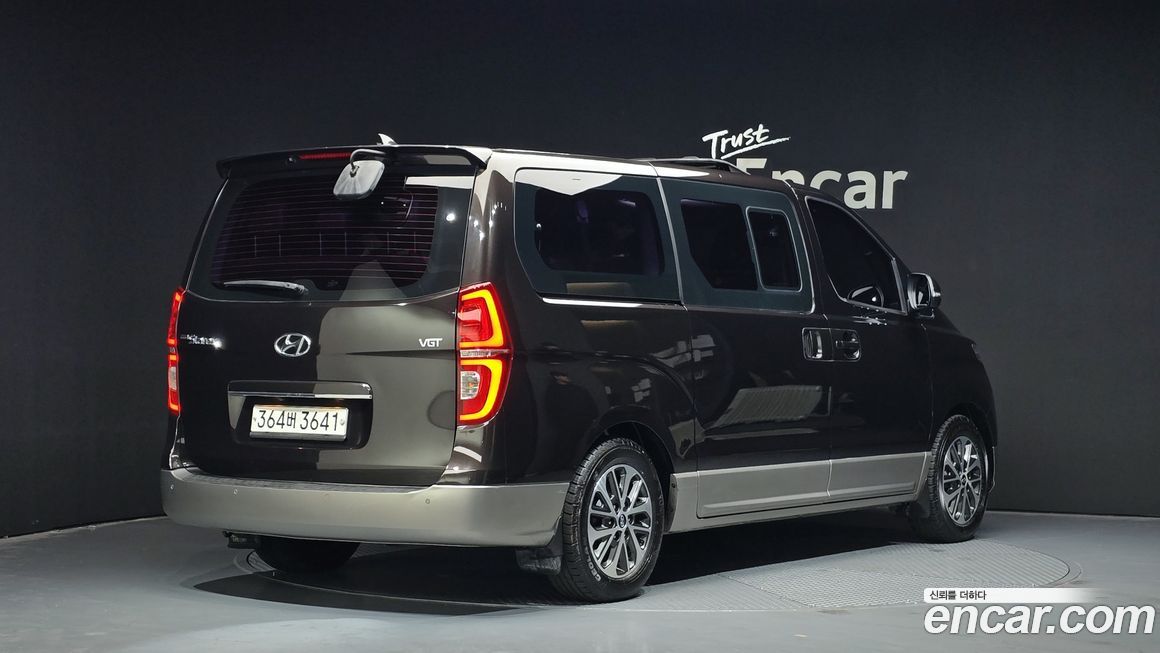 Hyundai Starex 2019