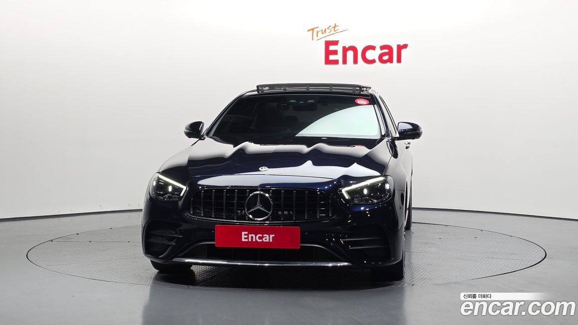 Mercedes-Benz E-Class 2022