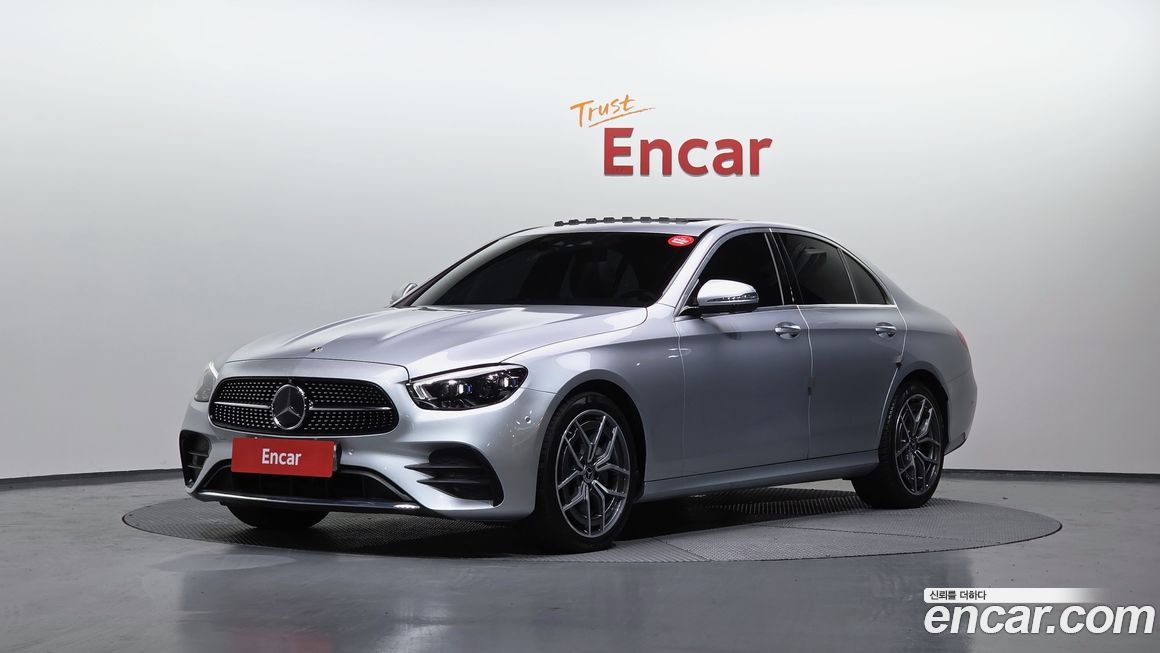 Mercedes-Benz E-Class 2022