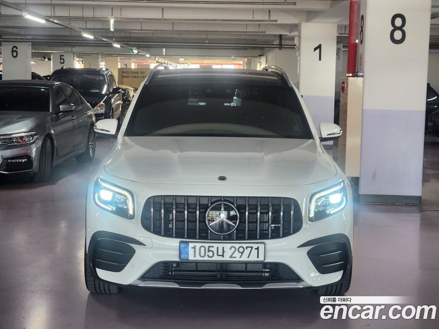 Mercedes-Benz GLB-Class 2023