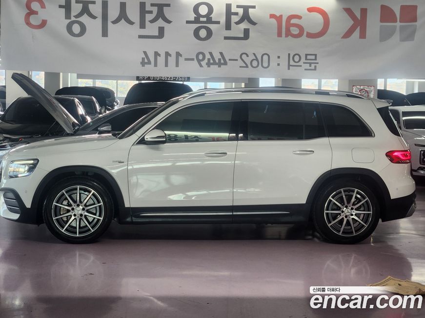 Mercedes-Benz GLB-Class 2023