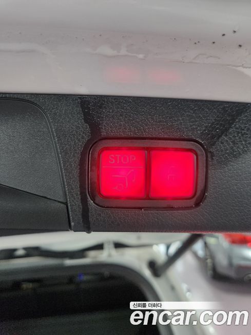 Mercedes-Benz GLB-Class 2023