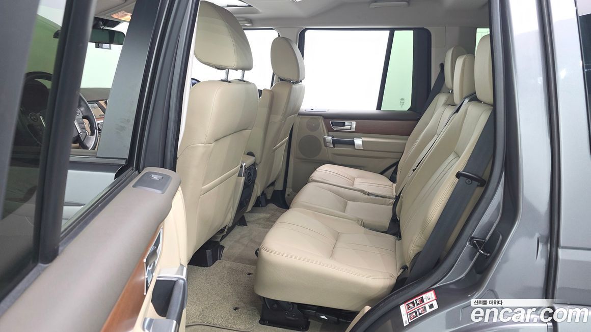 Land Rover Discovery 2016