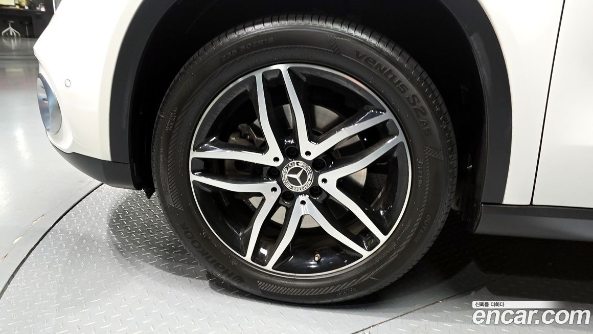 Mercedes-Benz GLA-Class 2018