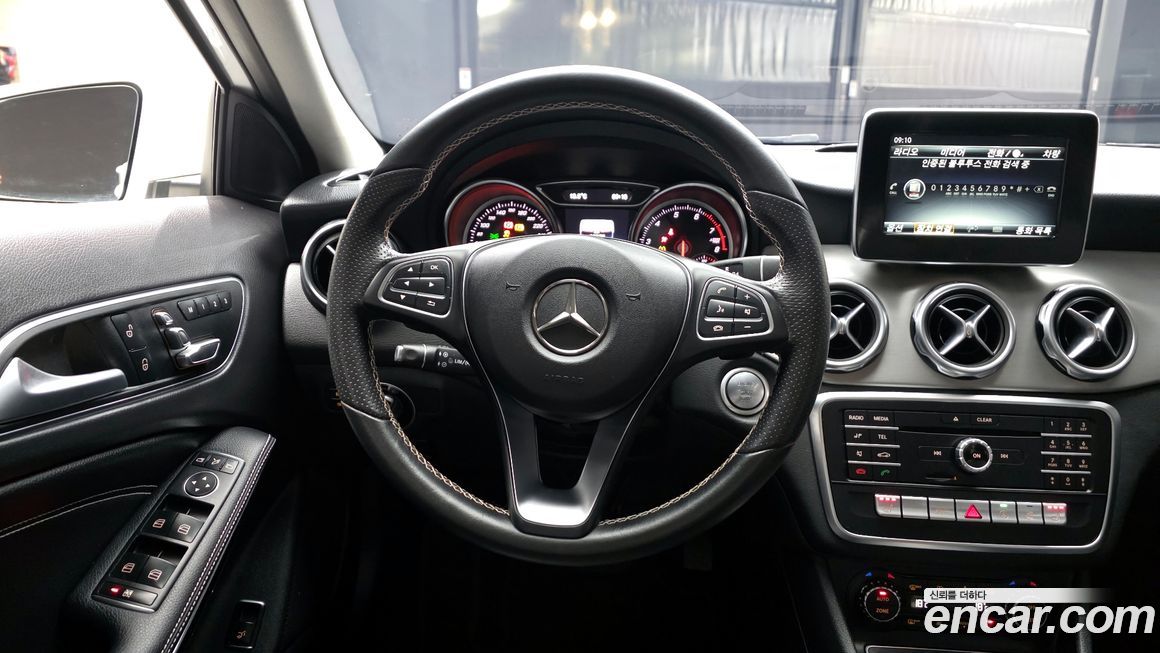 Mercedes-Benz GLA-Class 2018