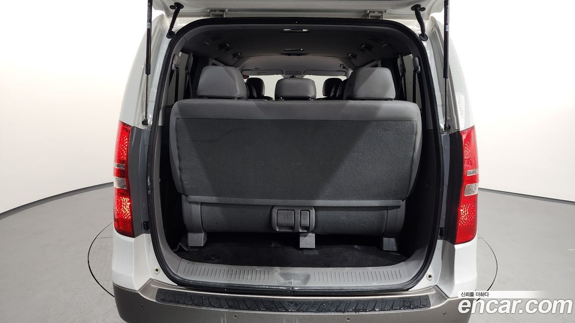 Hyundai Starex 2019
