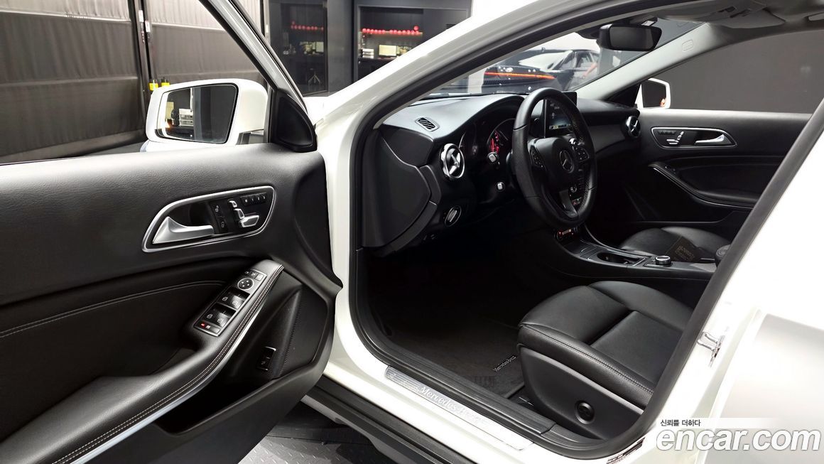 Mercedes-Benz GLA-Class 2018