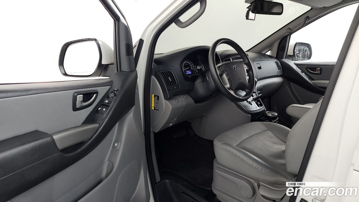 Hyundai Starex 2019