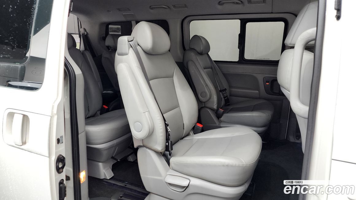 Hyundai Starex 2019