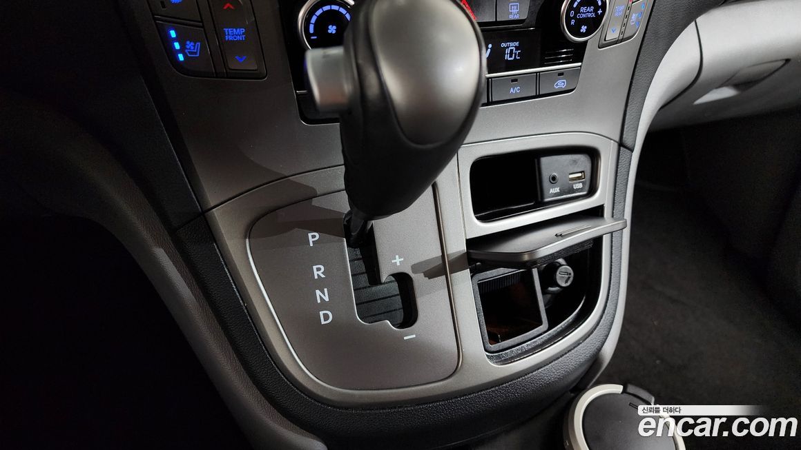 Hyundai Starex 2019
