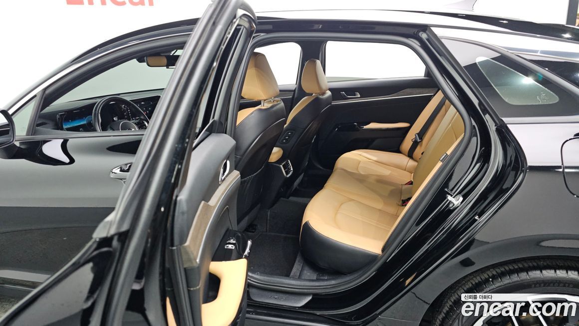 Kia K5 2021