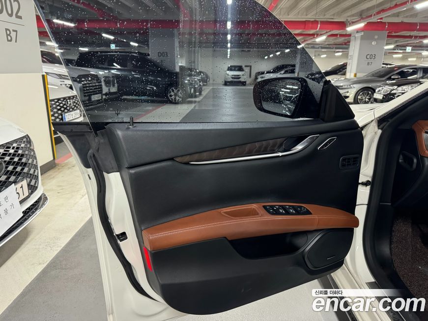 Maserati Ghibli 2017