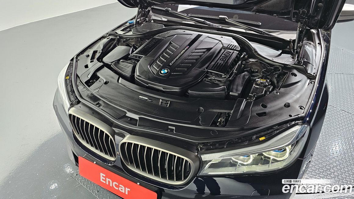 BMW 7-Series 2019