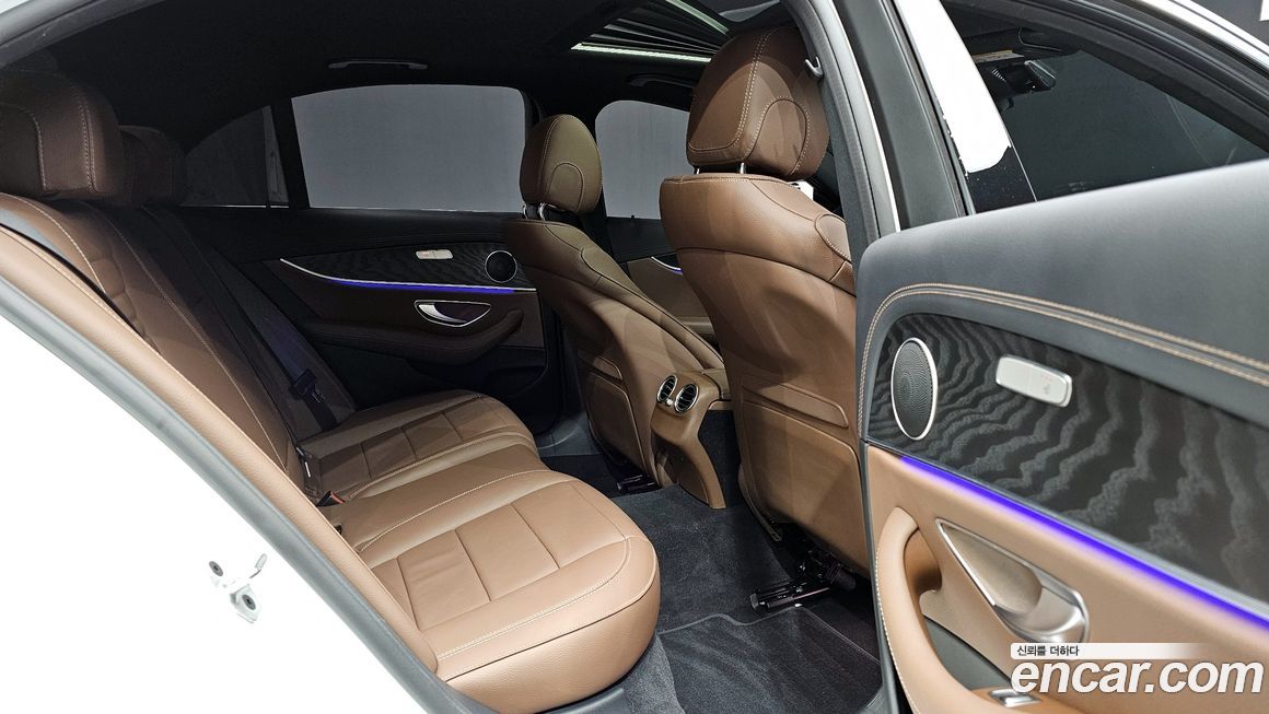 Mercedes-Benz E-Class 2023