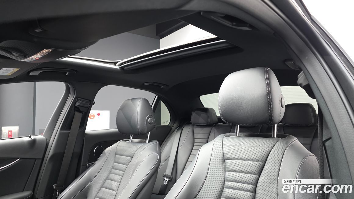 Mercedes-Benz E-Class 2023