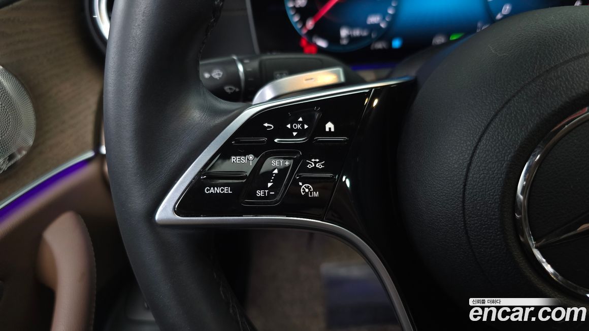 Mercedes-Benz E-Class 2023