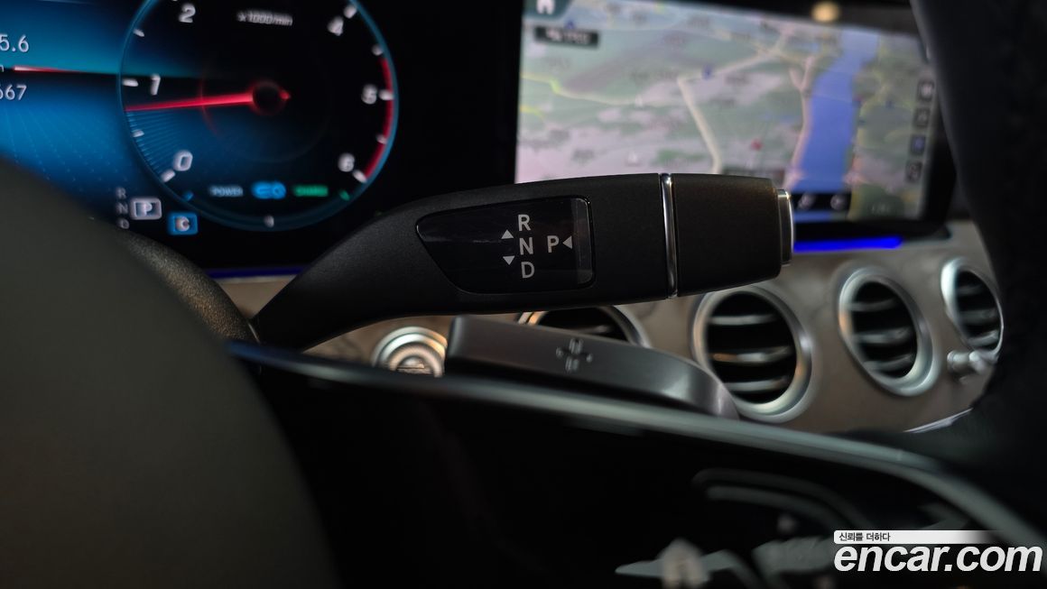 Mercedes-Benz E-Class 2023