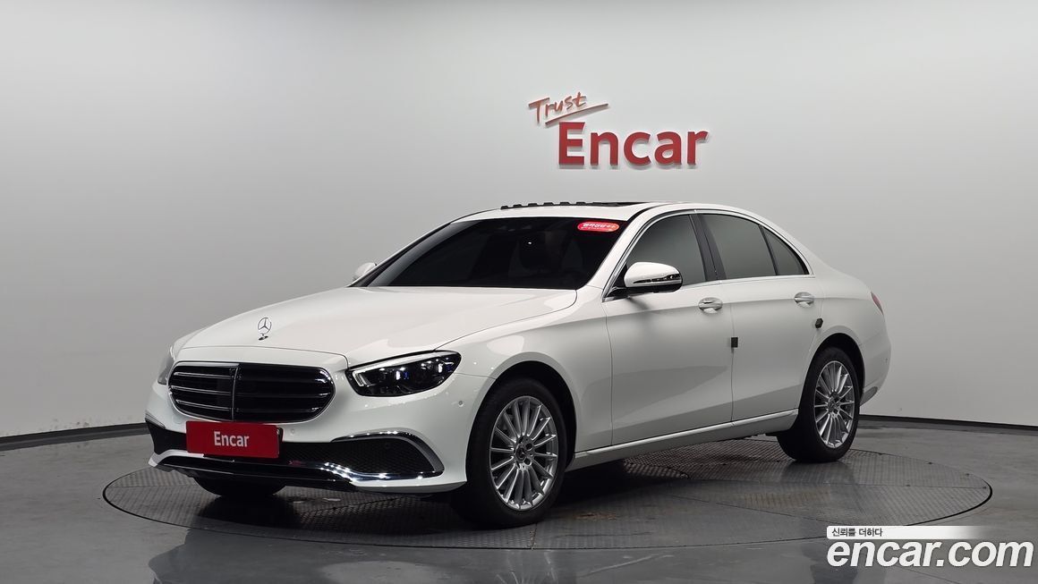 Mercedes-Benz E-Class 2023