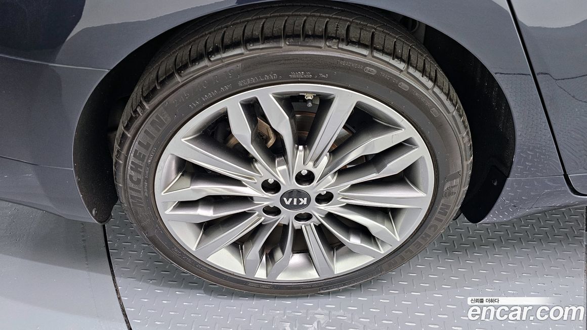 Kia K7 2020