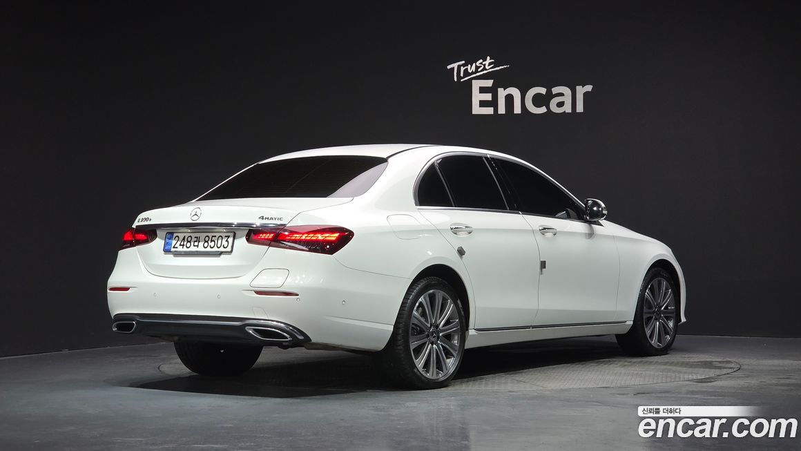 Mercedes-Benz E-Class 2023