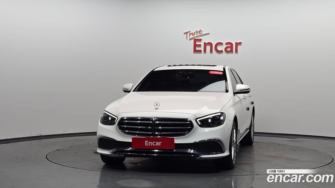 Mercedes-Benz E-Class 2023