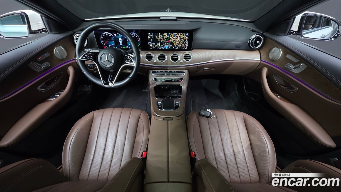 Mercedes-Benz E-Class 2023