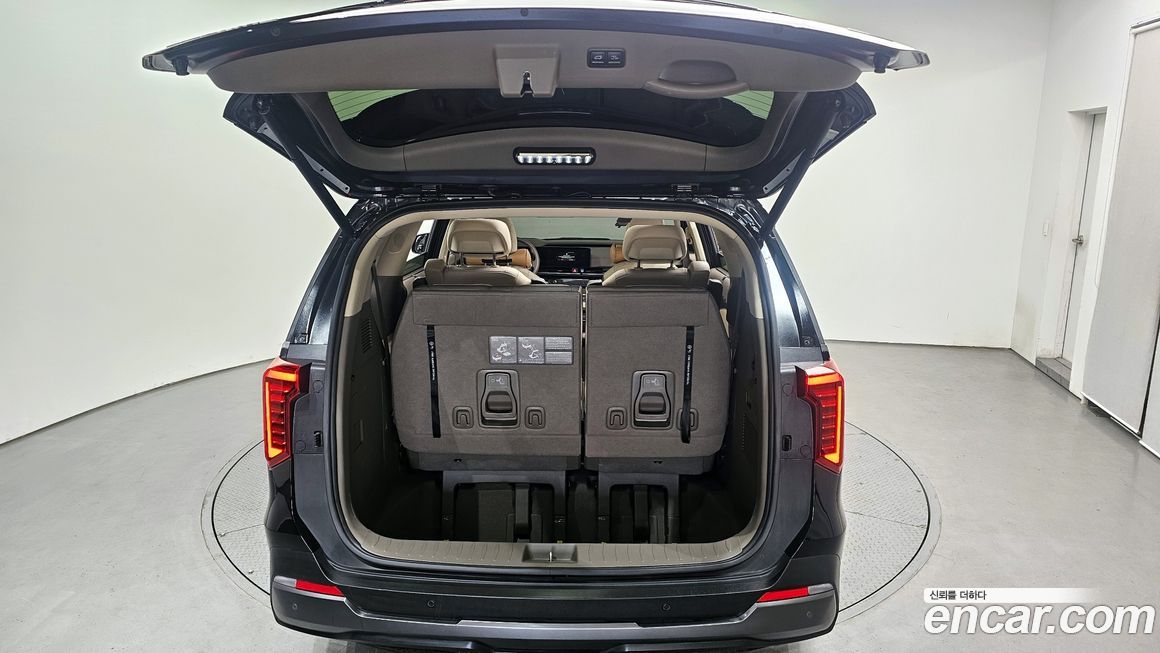 Kia Canival 2024