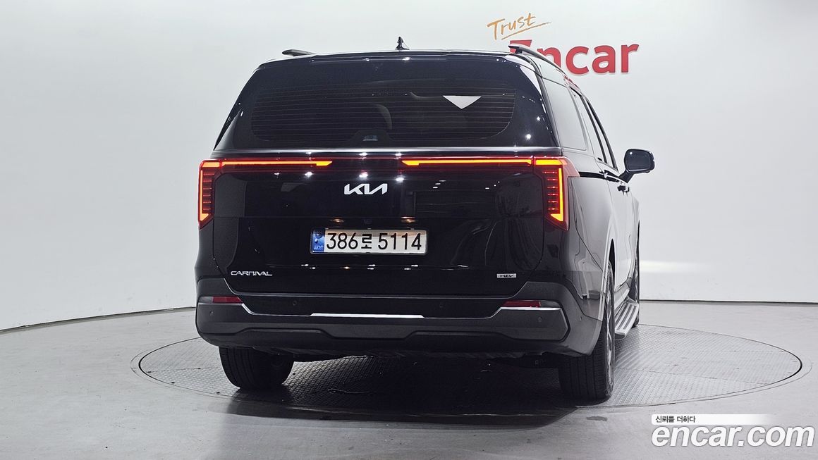 Kia Canival 2024