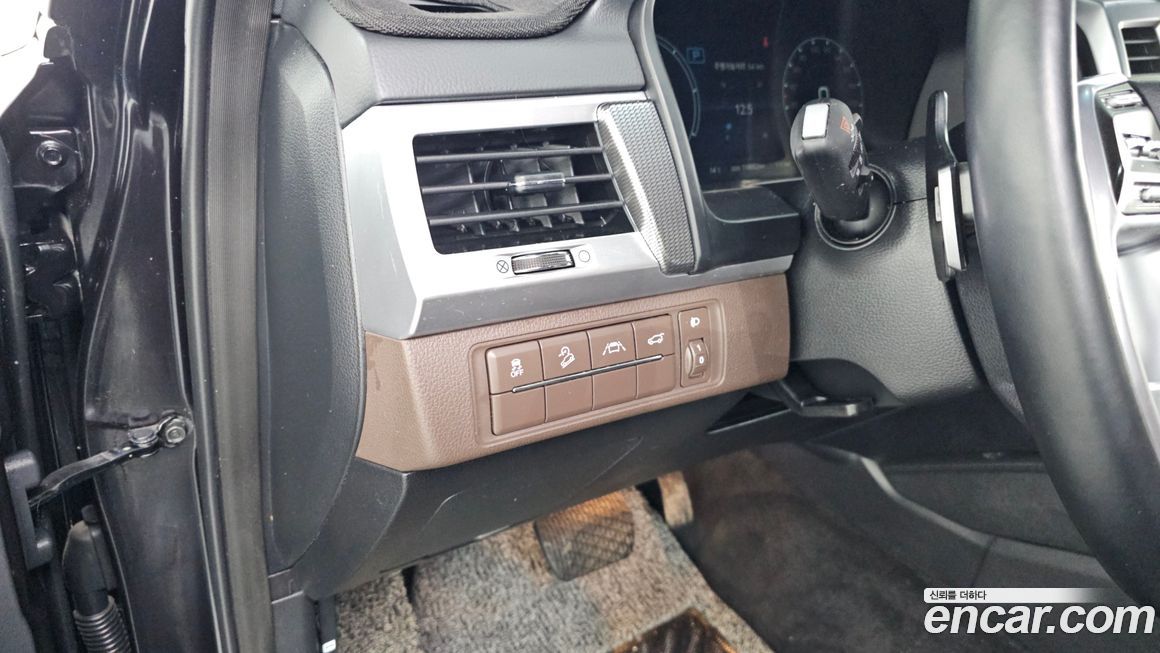 KG_Mobility_Ssangyong Rexton 2021