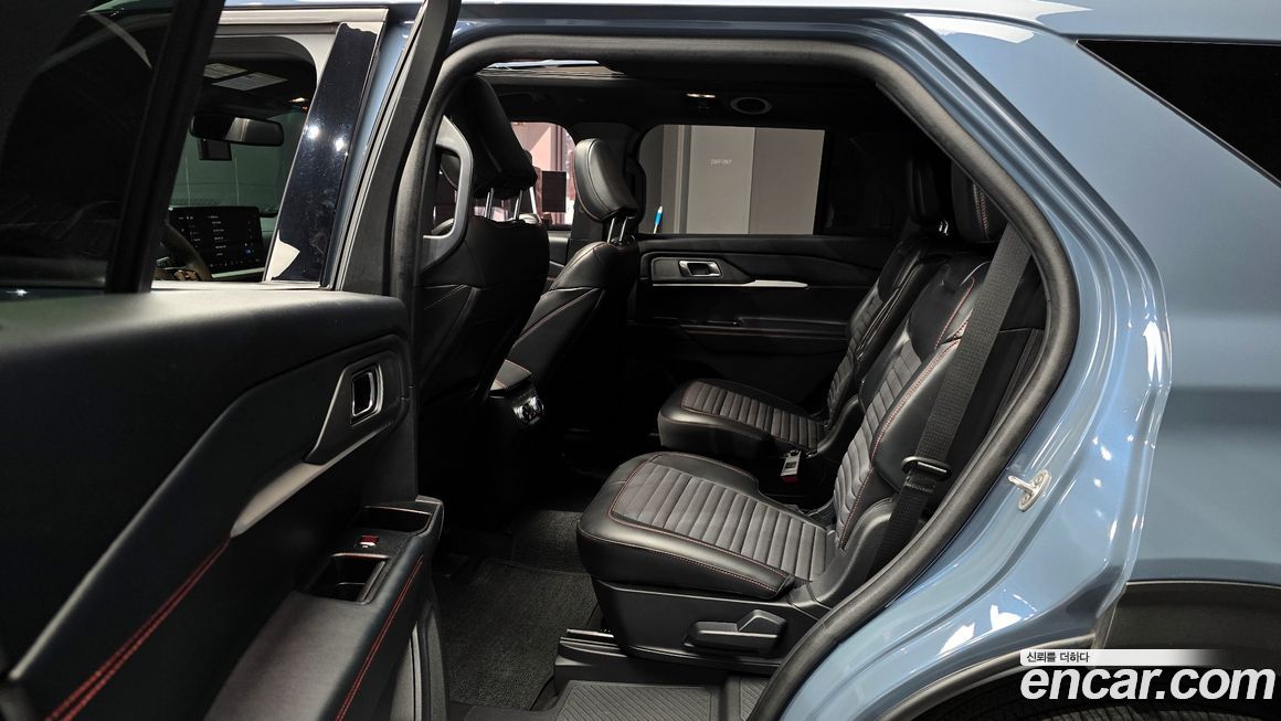Ford Explorer 2025