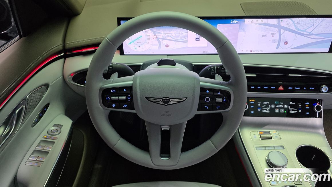 Genesis GV70 2025
