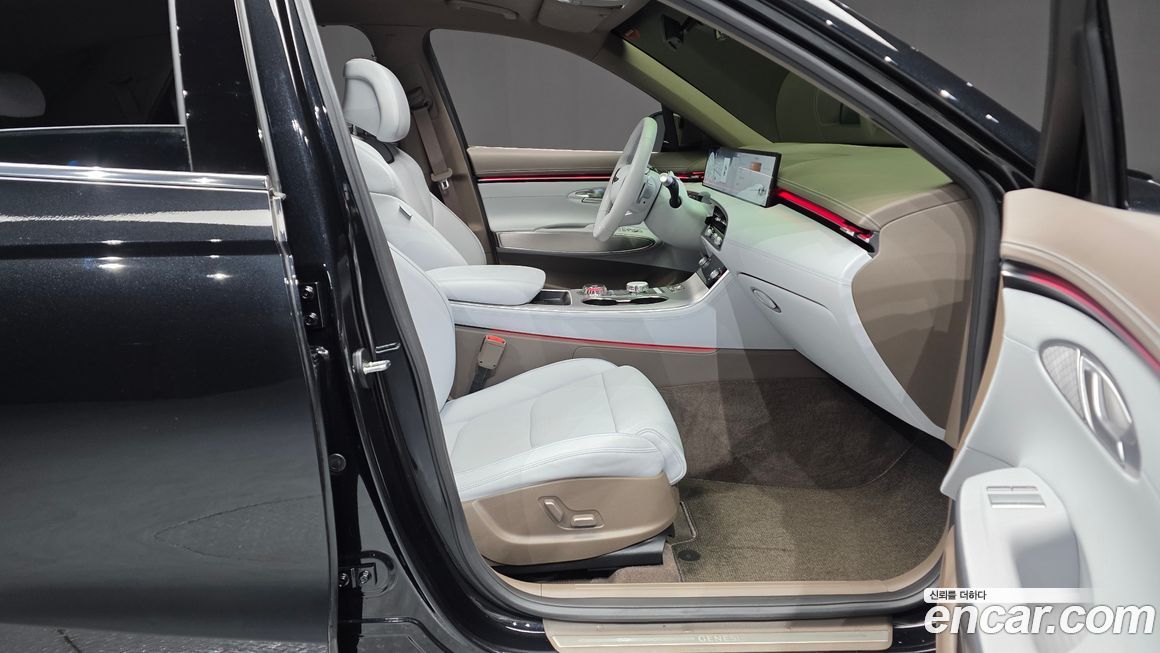 Genesis GV70 2025