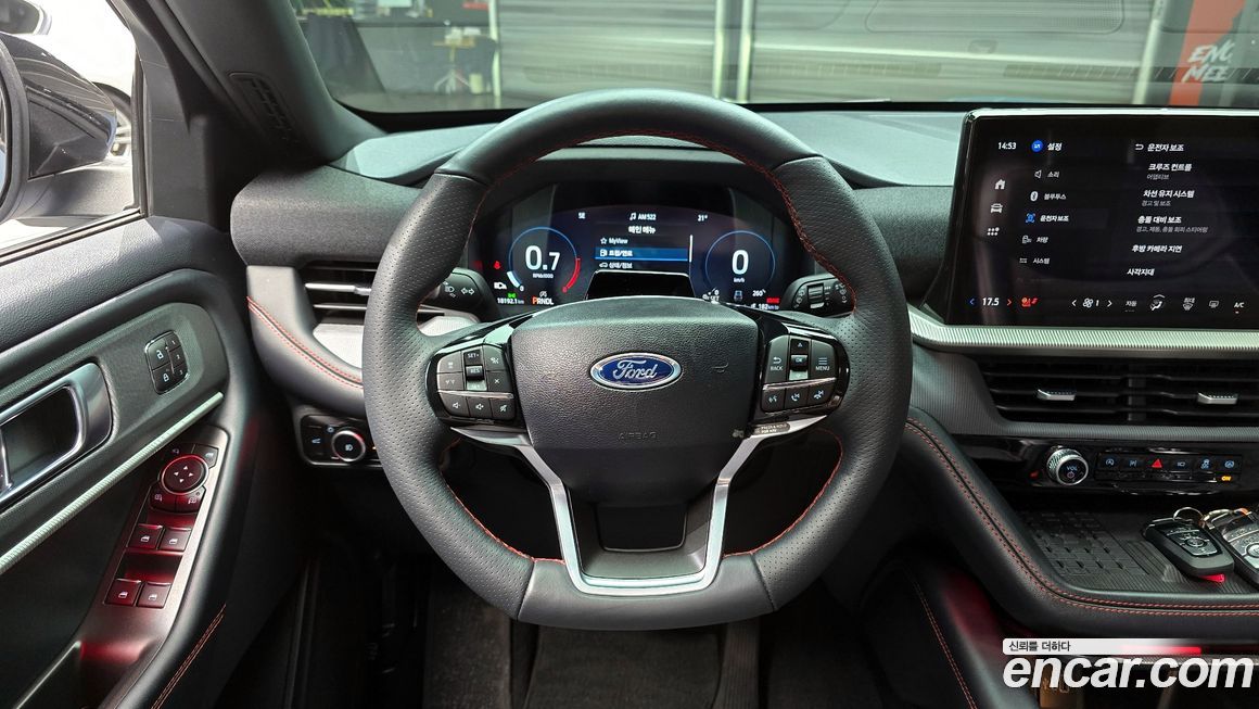Ford Explorer 2025