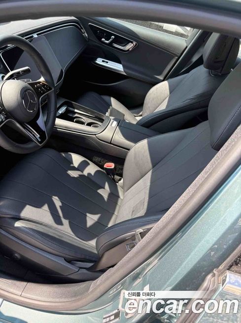 Mercedes-Benz E-Class 2025