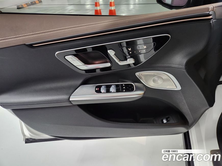 Mercedes-Benz EQE 2023